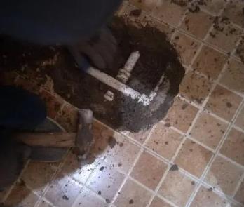 汤阴卫生间漏水维修公司为您分享下卫生间渗水如何处理及注意事项